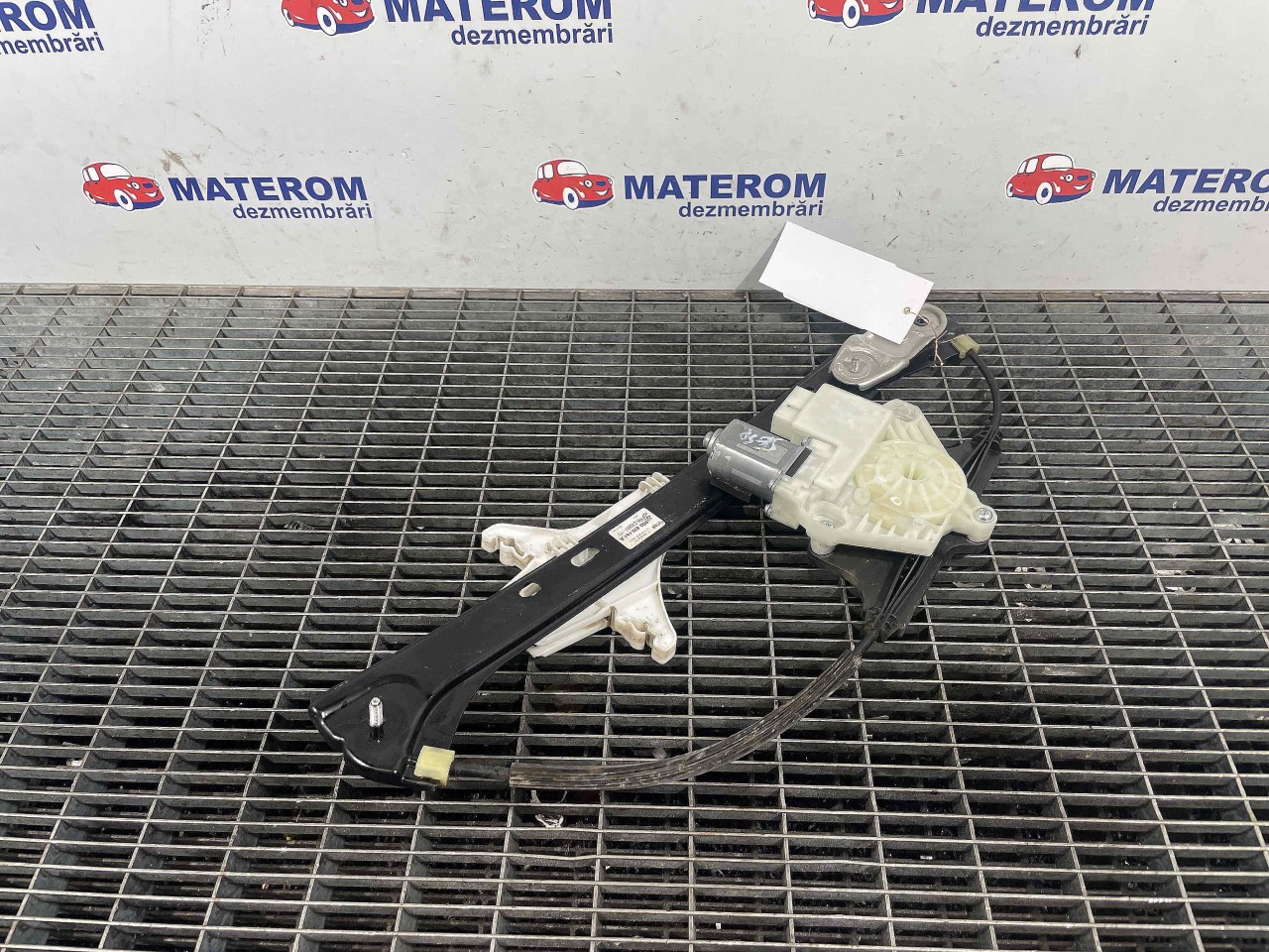 MACARA USA SPATE STANGA VW PASSAT - - (2014 2019)