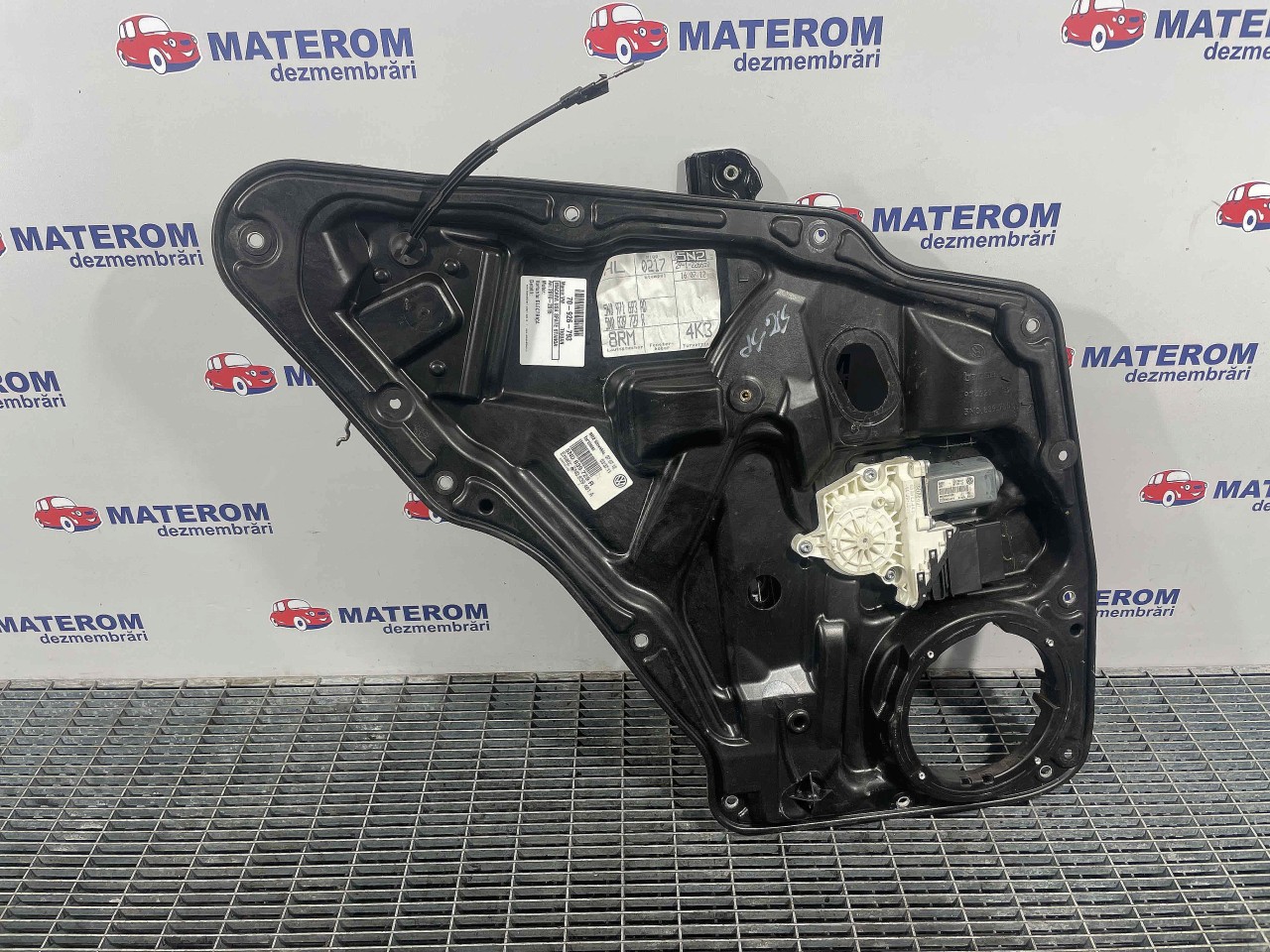 MACARA USA SPATE STANGA VW TIGUAN - - (2