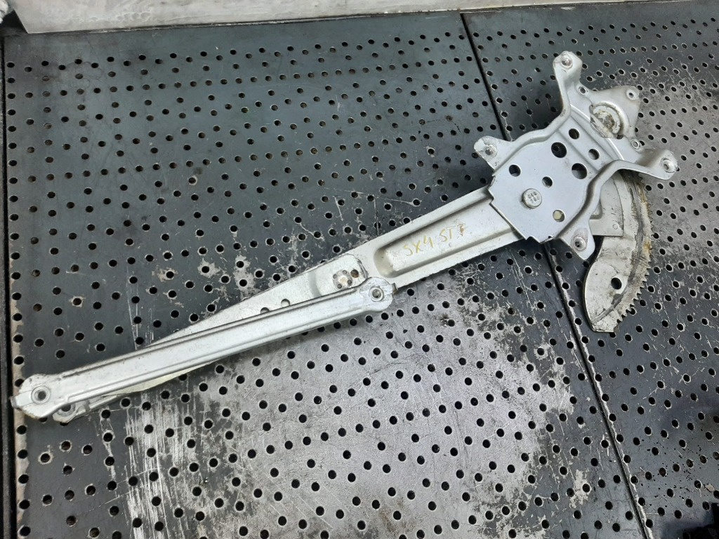 Macara usa stanga fata fiat sedici 16 suzuki sx4