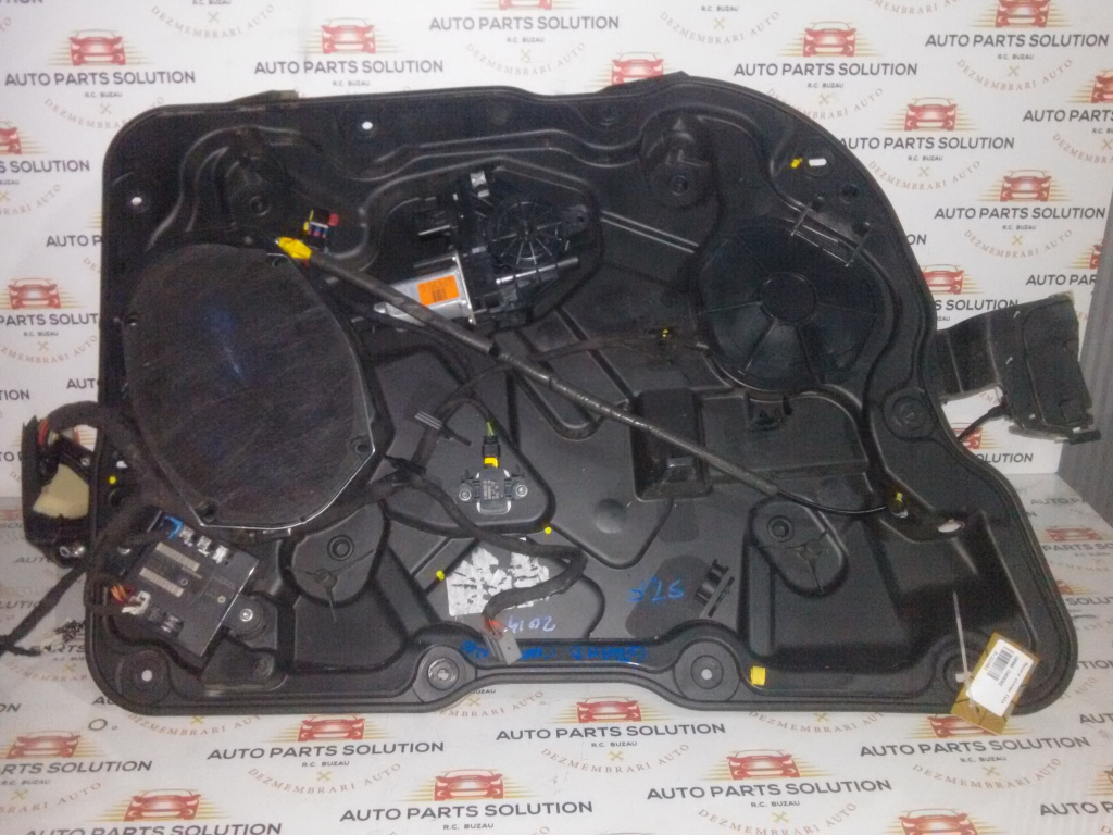Macara usa stanga fata GRAND Cherokee