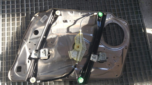 Macara usa stanga fata mercedes c-class w204 break 963757-102