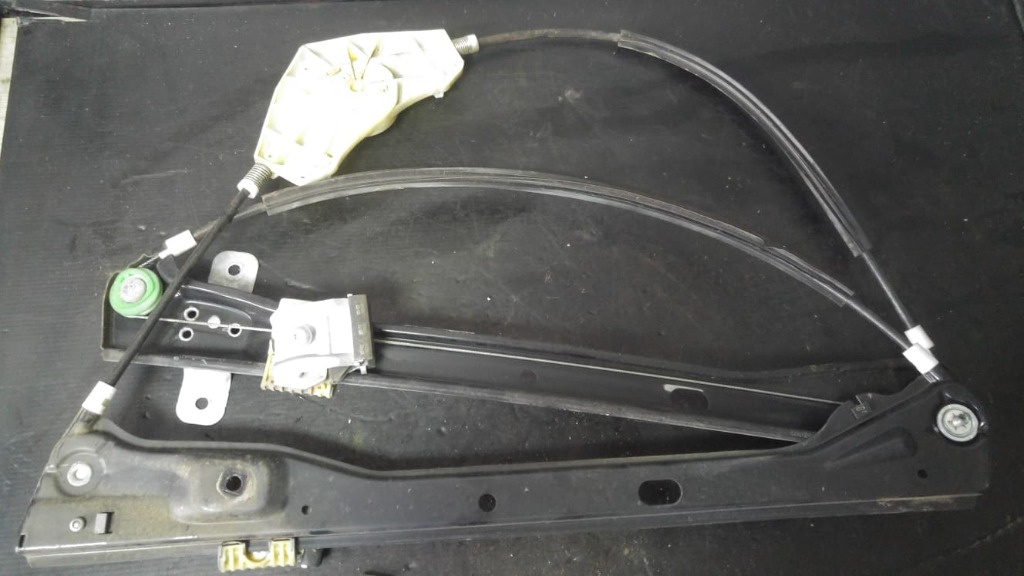 Macara usa stanga fata vw jetta 3 2004-2010 994853108