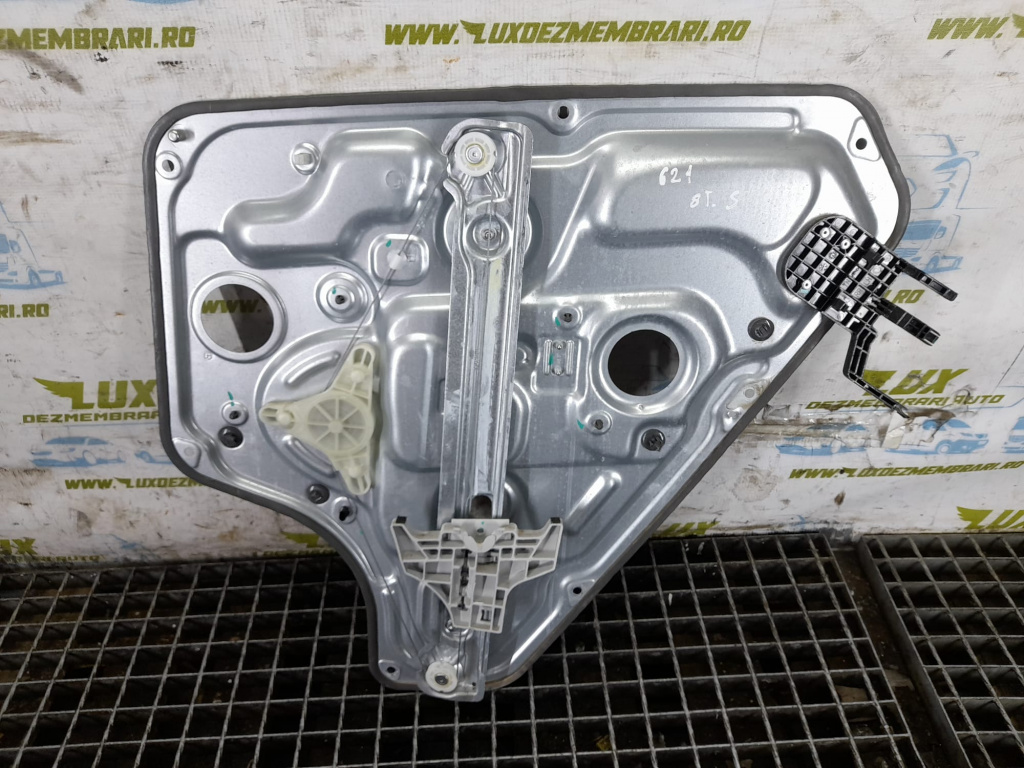 Macara usa stanga spate 83470-1K010 Hyundai ix20 [facelift] [2015 - 2020] 1.4 crdi D4FC