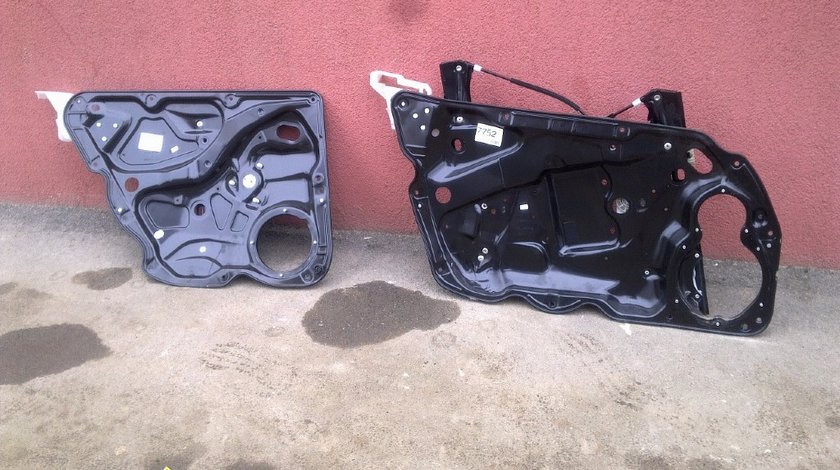 Macara usa stanga vw passat 2012