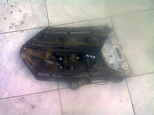 Macarale electrice BMW E46 323ci (spate)