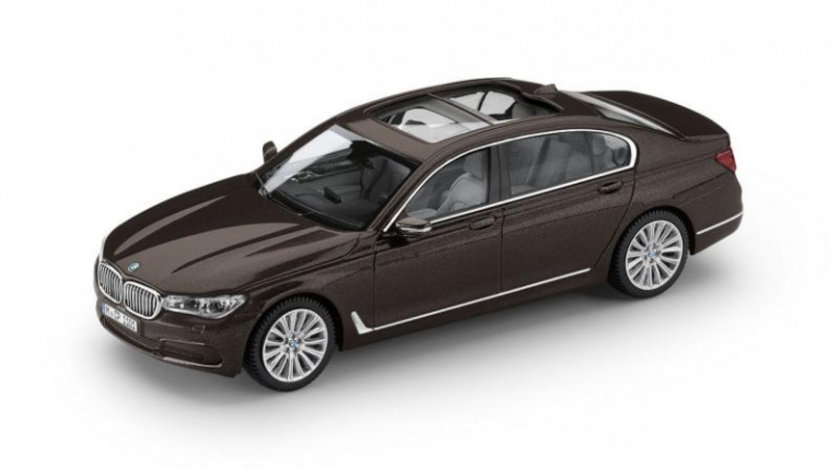 Macheta BMW Seria 7 Long 2017 Jatoba Brown 1:43