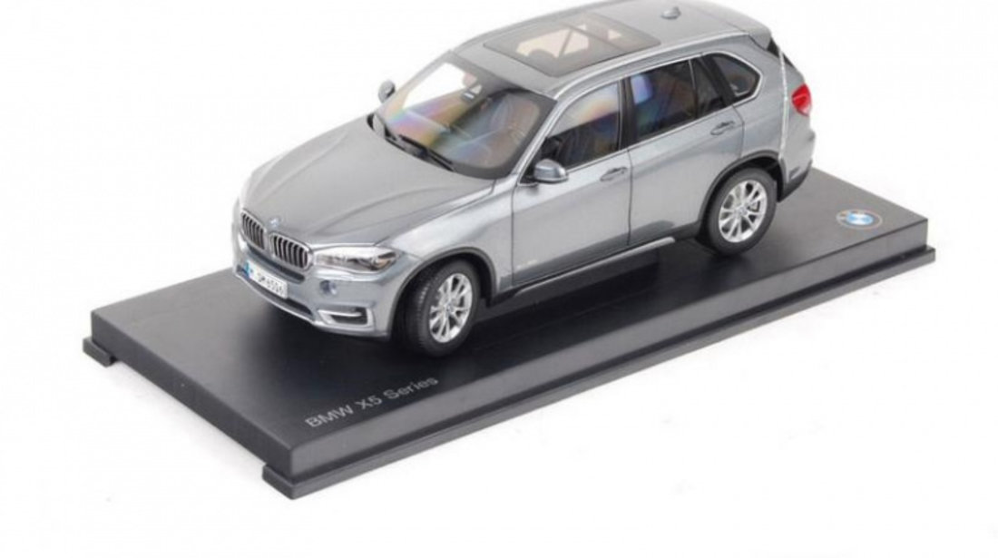 Macheta BMW X5 F15 1:18 Space Grey cod intern: BM80432318988