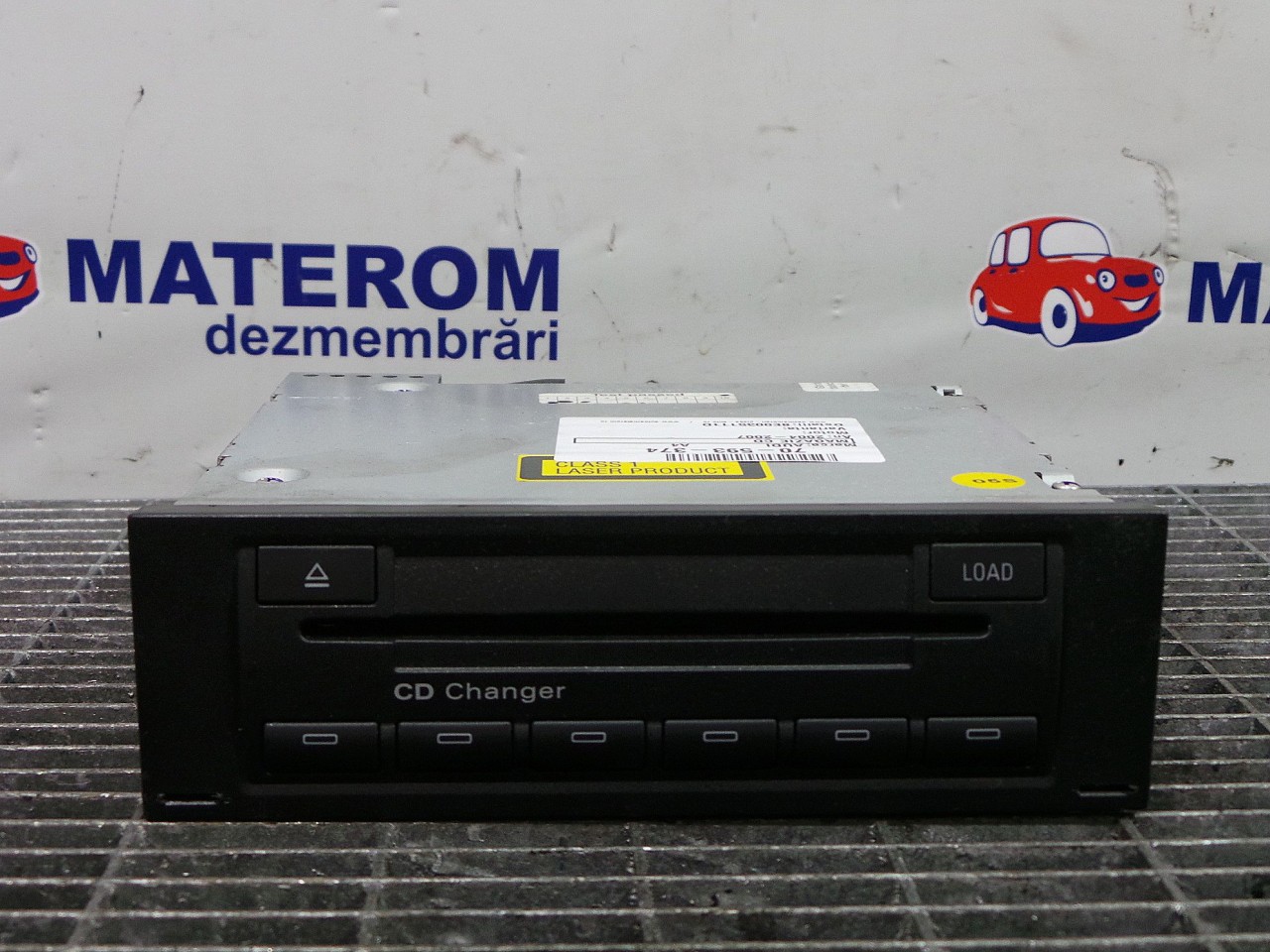 MAGAZIE CD AUDI A4 - - (2004 2007)