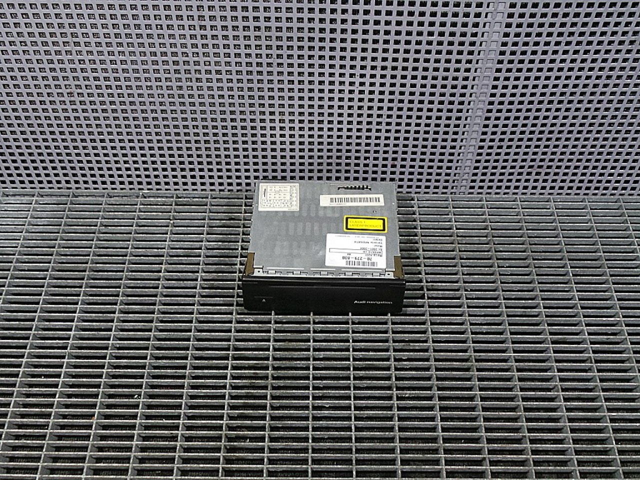 MAGAZIE CD AUDI A4 A4 - - (2001 2004)