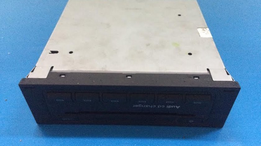 Magazie CD Audi A4 B6 8E0035111