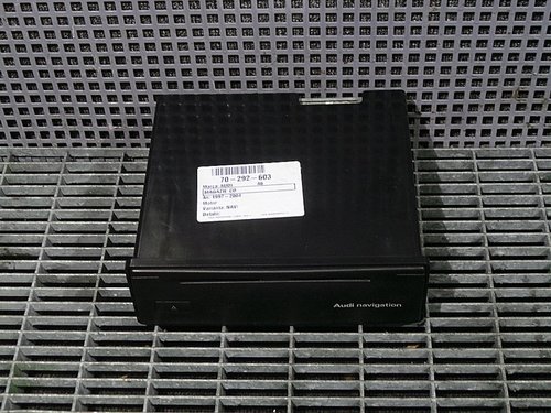 MAGAZIE CD AUDI A6 - - (1997 2001)