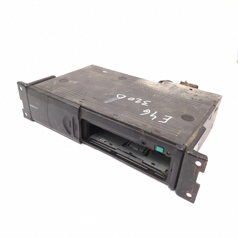 Magazie Cd Bmw 3 (E46) 1998-2007 8370925, 65128370925, 8 370 925, 65.12-8 370 925, 65128 370 925, 65.12-8370925, S/No. Alo 0072 1211944, Sno Alo 0072 1211944, S/No.Alo00721211944, Snoalo00721211944, Alo 0072 1211944, Alo00721211944 Alpine