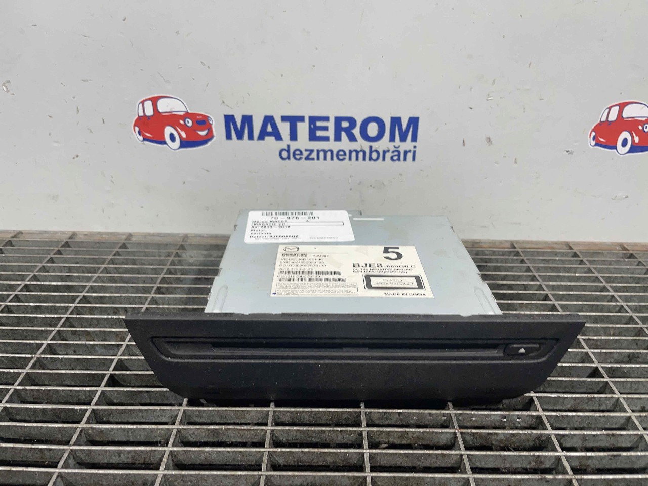 MAGAZIE CD MAZDA 3 - - (2013 2018)
