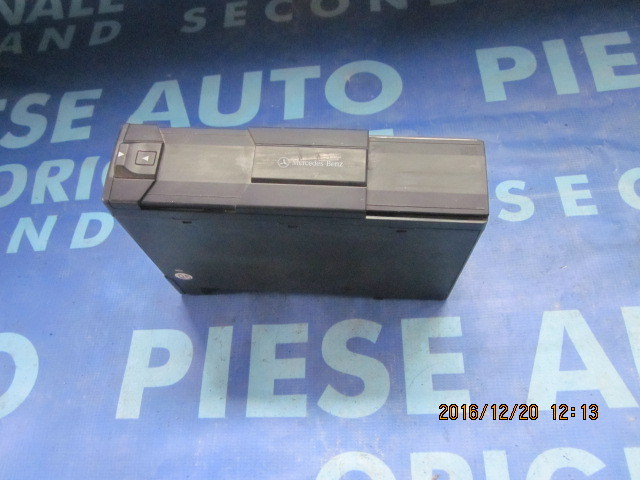 Magazie CD Mercedes A140 W168 ;00282079899(fara suport CD)