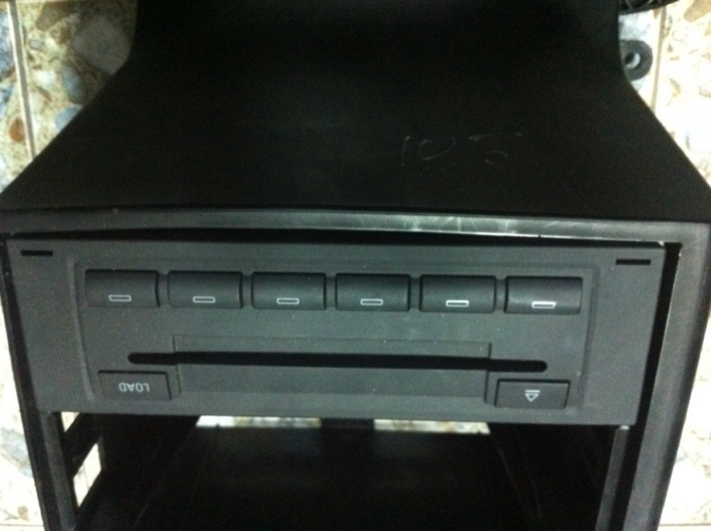 Magazie cd Skoda Octavia 2 [2004 - 2008] Liftback 5-usi 2.0 TDI MT (140 hp) (1Z3) Cod motor BKD