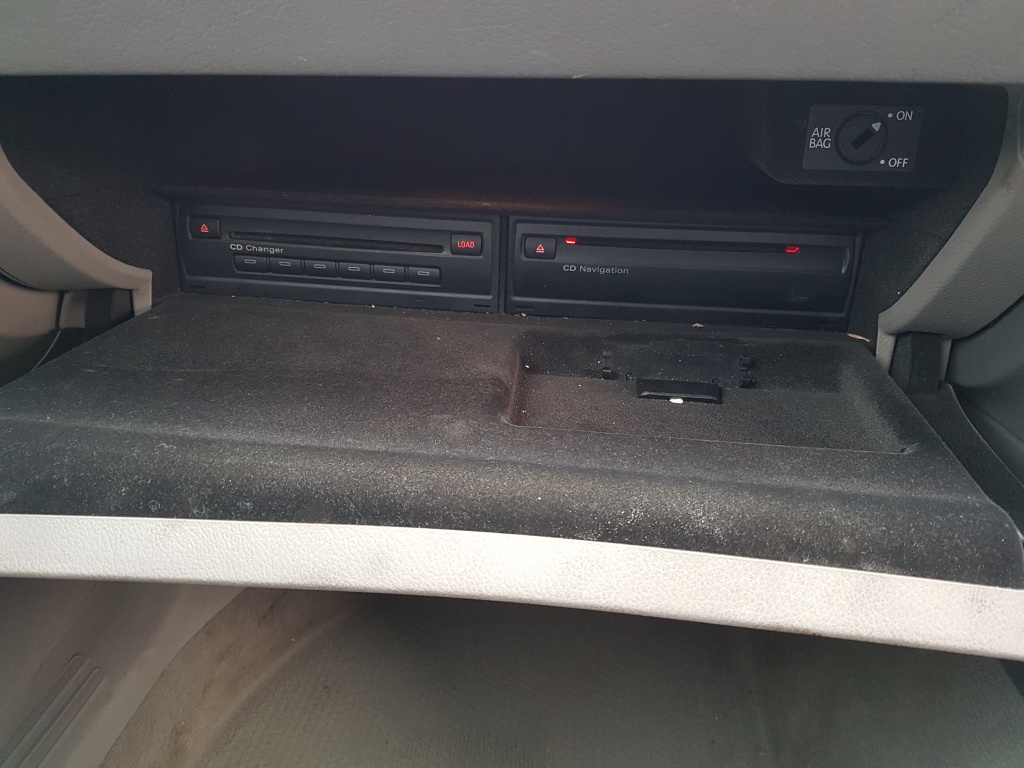 Magazie CD-uri Audi A6 C6 4F 2004 - 2011