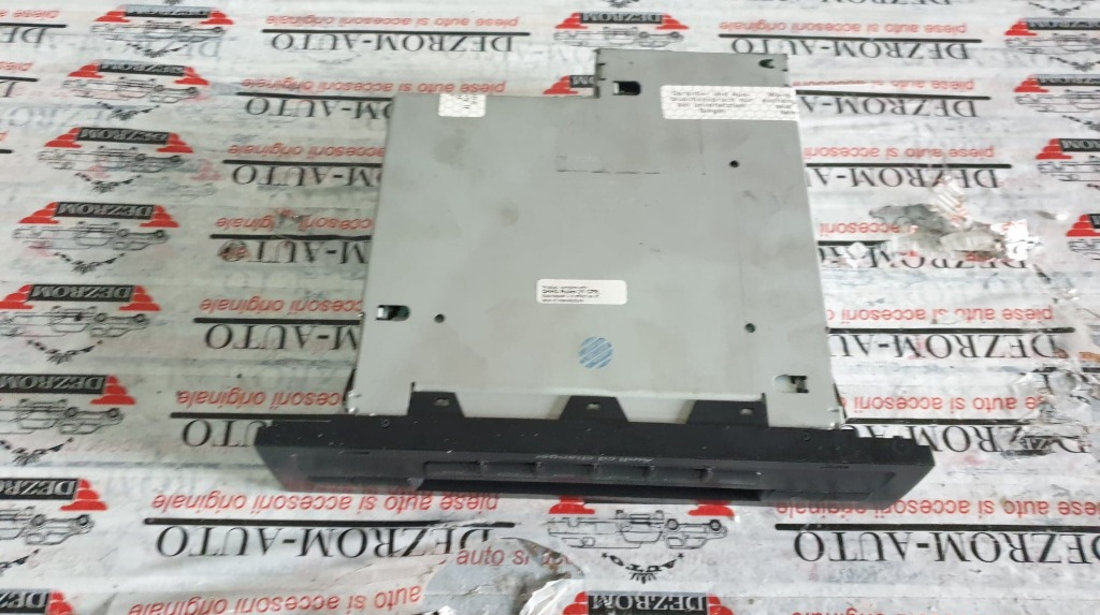 Magazie cd-uri Audi Q7 cod piesa: 4l0035110