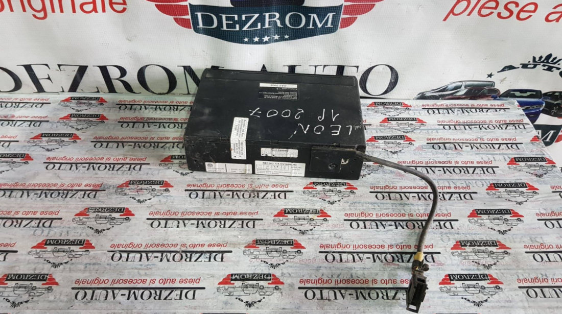 Magazie CD-uri Seat Ibiza III cod piesa : 1J6035111