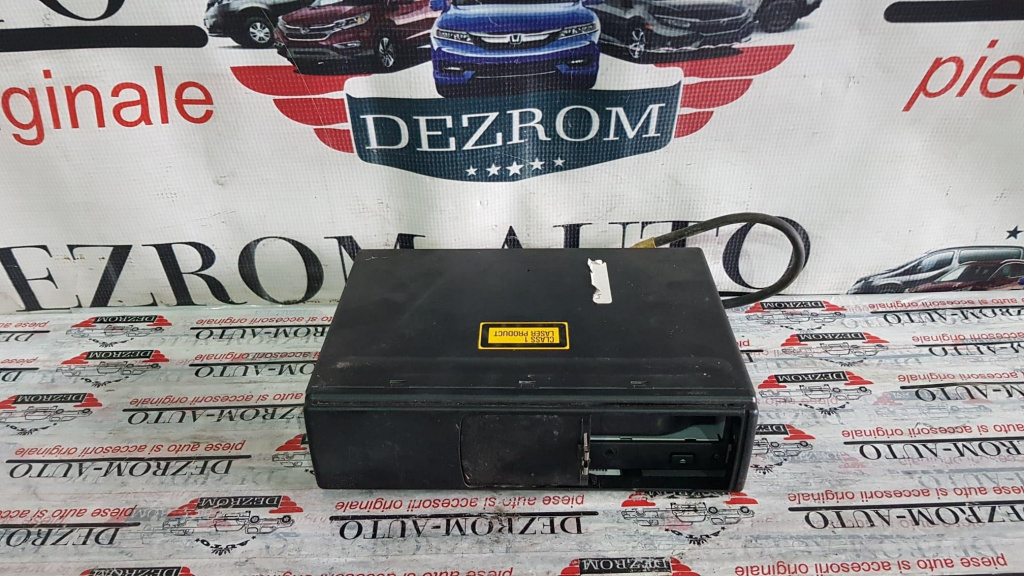 Magazie CD-uri Seat Leon II cod piesa : 1J6035111