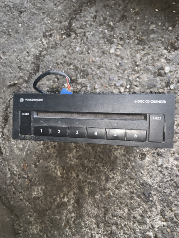 Magazie cd Volkswagen VW Bora [1998 - 2005] Sedan 1.9 TDI MT (150 hp) (1J2)