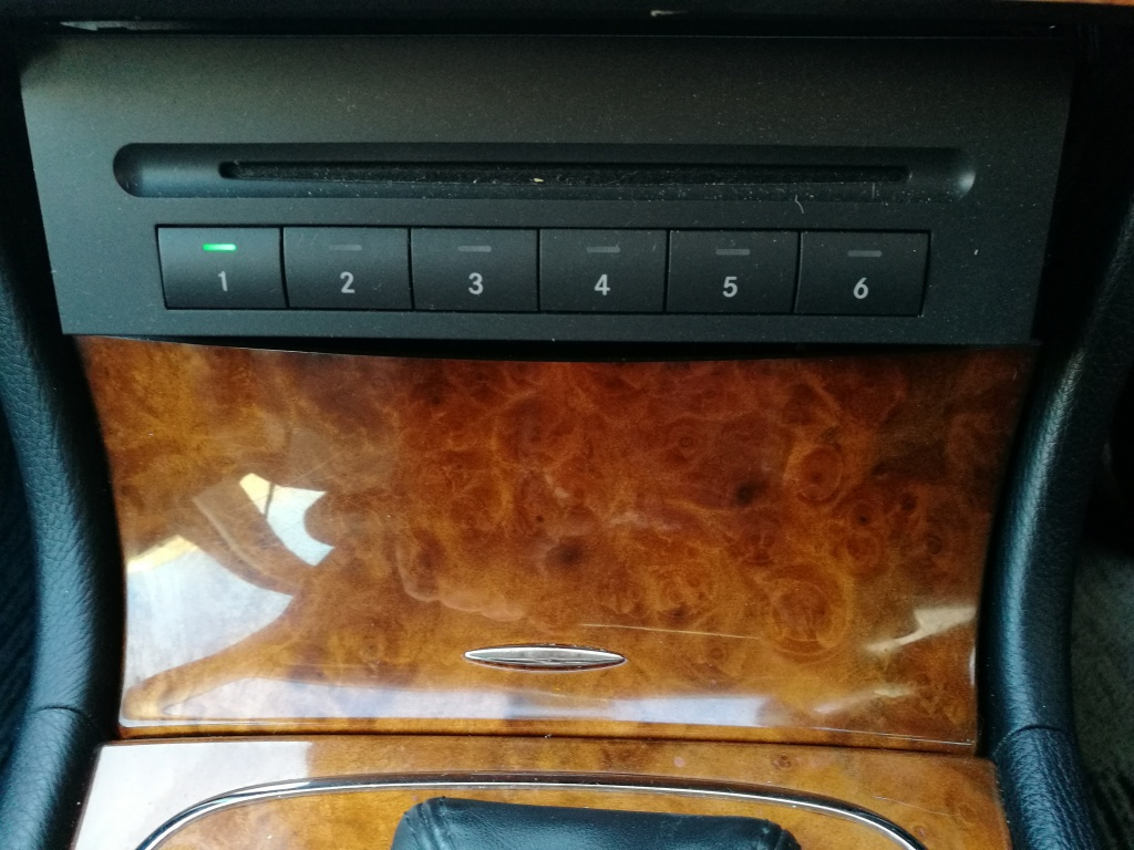 Magazie Mercedes W211 facelift E320 CDI 2008 mp 3