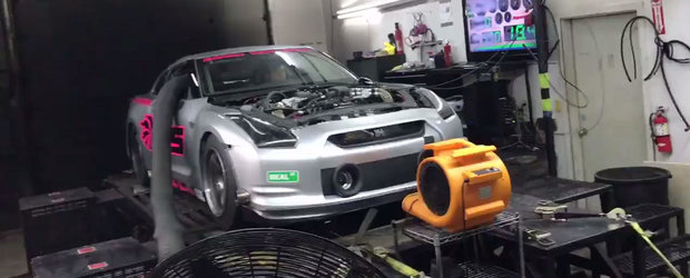 Mai avea putin si isi lua zborul. Test dyno cu un Nissan GT-R de 2.500+ CP