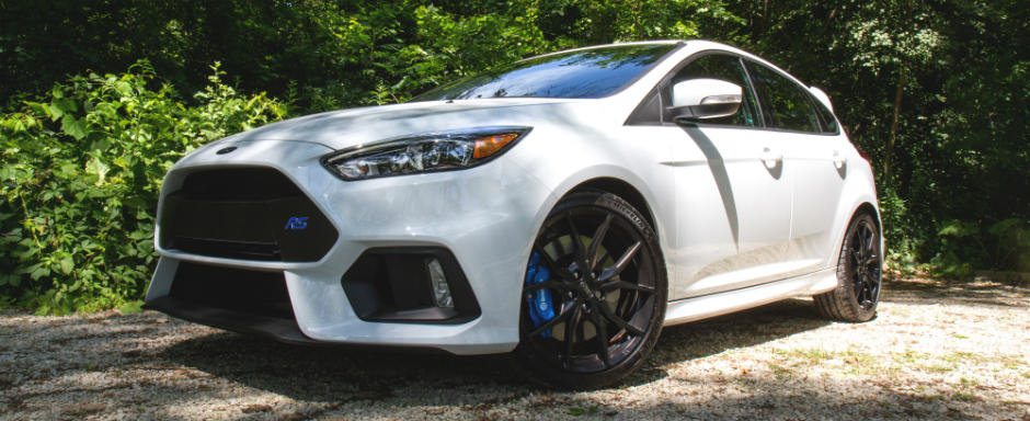 Mai mult este intotdeauna mai bine. AMS Performance ii da Ford-ului Focus RS peste 400 de cai putere Mai mult este intotdeauna mai bine. AMS Performance ii da Ford-ului Focus RS peste 400 de cai putere