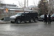 Mai multe roti, mai multa putere! Hummer