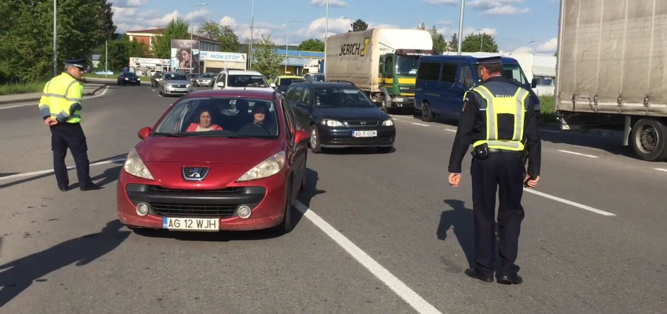 Mai sunt 4 zile: cumperi masina fara sa o treci pe numele tau, ramai cu inmatricularea suspendata