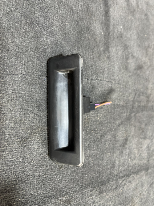 Maner buton deschidere haion Skoda Superb combi 1.8TSI ,160cp, CDA sedan 2011 (cod intern: 245966)