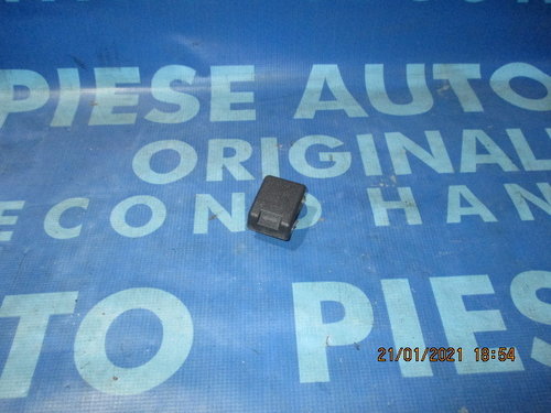 Maner capota Mitsubishi Pajero 2003