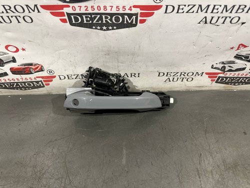 Maner cu keyless entry usa stanga fata 5H1837205F VW Golf VIII Variant 2.0 TSI 190 cai DNNA