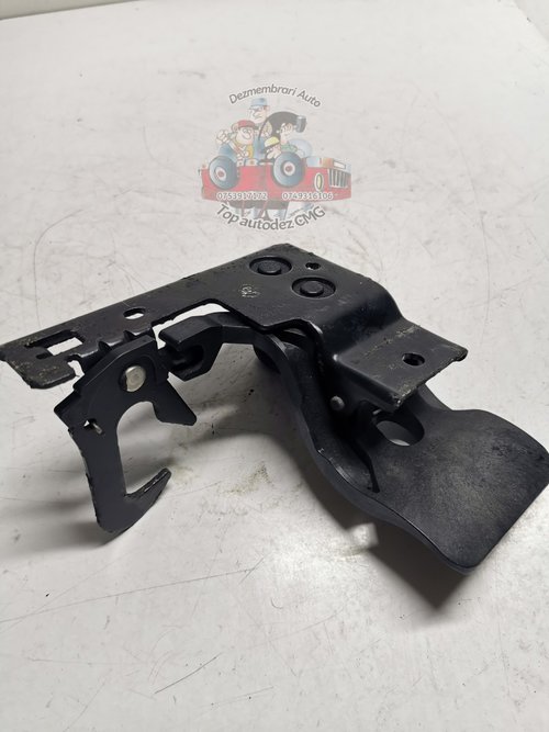 Maner deschidere capota Audi A3 8P incuietoare broasca capota clapeta 8P0823480