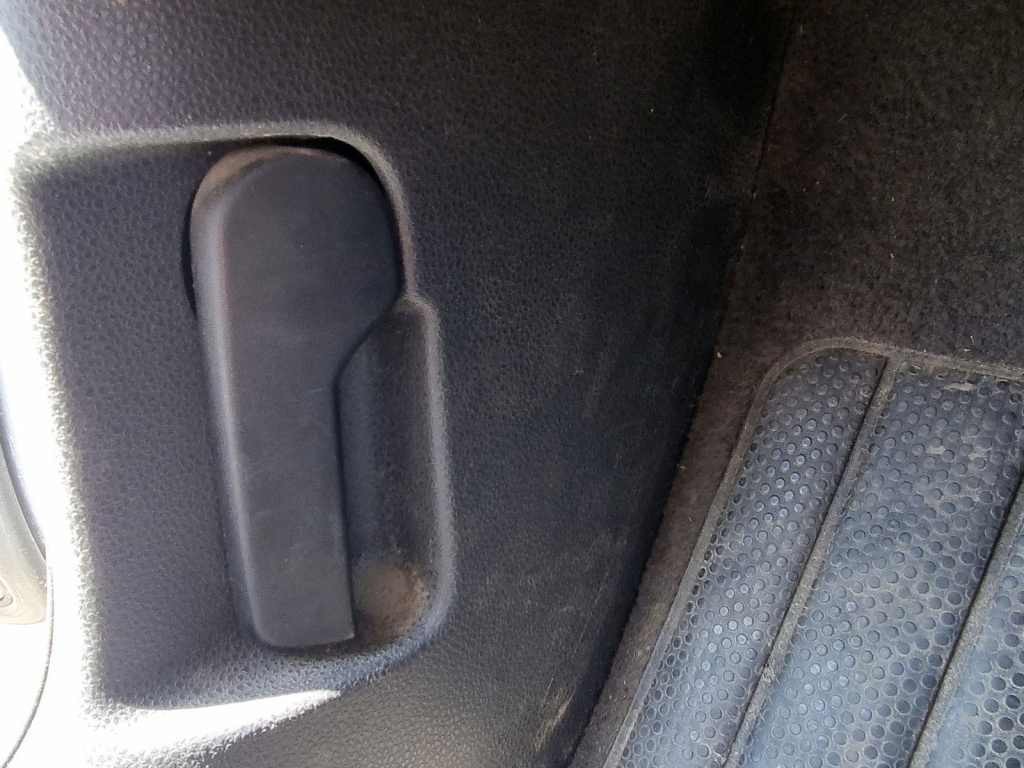 Maner deschidere capota Volkswagen Polo (9N) [Fabr 2001-2008] 1.2 Benz AZQ 47KW / 64CP