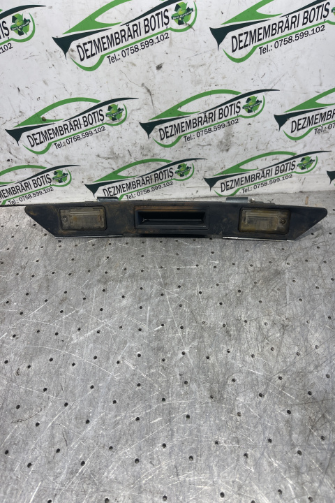 Maner deschidere din exterior haion 8E0 827 657 D Audi A4 B7 [2004 - 2008] Avant wagon 5-usi 2.0 TDI MT (140 hp)