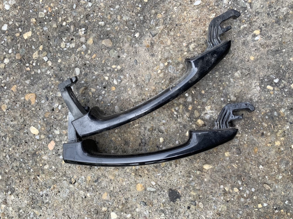 Maner deschidere din exterior Opel Astra H [2004 - 2007] Hatchback 1.7 CDTI MT (101 hp) (L48)