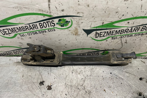 Maner deschidere din exterior usa fata dreapta BMW Seria 3 E46 [1997 - 2003] Sedan 4-usi 316i MT (10...