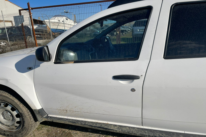 Maner deschidere din exterior usa fata stanga Dacia Duster [facelift] [2013 - 2017] SUV 5-usi 1.6 MT (105 hp)