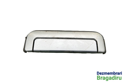 Maner deschidere din exterior usa spate dreapta Cod: MR313839 Mitsubishi Pajero Sport [1996 - 2005] ...