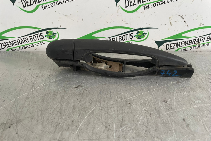 Maner deschidere din exterior usa spate dreapta 5121 8 216 122 BMW Seria 3 E46 [1997 - 2003] Sedan 4-usi 320d MT (136 hp)