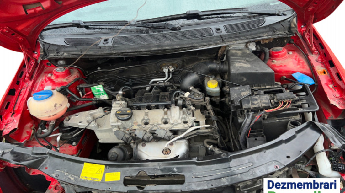 Maner deschidere din interior capota motor Skoda Fabia 5J [2007 - 2010] Hatchback 1.2 MT (60 hp) Cod motor: BBM, Cod cutie: JHN, Cod culoare: Corrida Red 8151