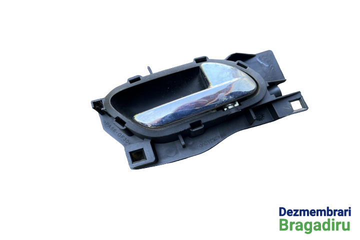 Maner deschidere din interior usa dreapta Cod: 96435310VD Citroen C4 [2004 - 2008] Hatchback 3-usi 1.6 HDi MT (109 hp)