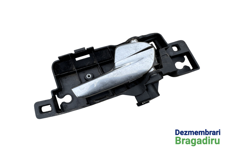 Maner deschidere din interior usa dreapta fata Cod: 7S71-A22600 7S71-A22600 Ford Mondeo MK4 [2007 - 2010] Liftback 2.2 TDCi DPF MT (175 hp) MK4 (BA7)