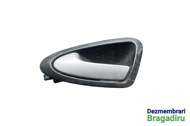 Maner deschidere din interior usa spate stanga Cod: 6J4839113 6J4839113 Seat Ibiza 4 6J [2008 - 2012] Hatchback 5-usi 1.2 MT (60 hp) Cod motor CGPB