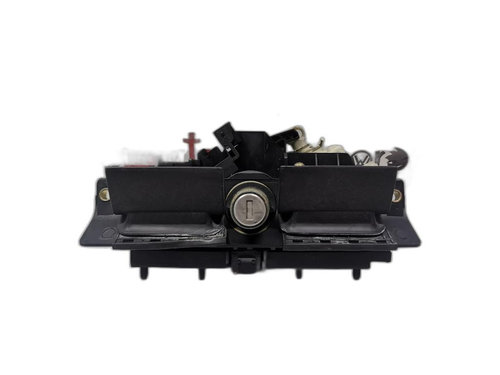 Maner deschidere haion Audi A6 C5 (4B2) Berlina 2002 1.9 TDI OEM 4B0827565H
