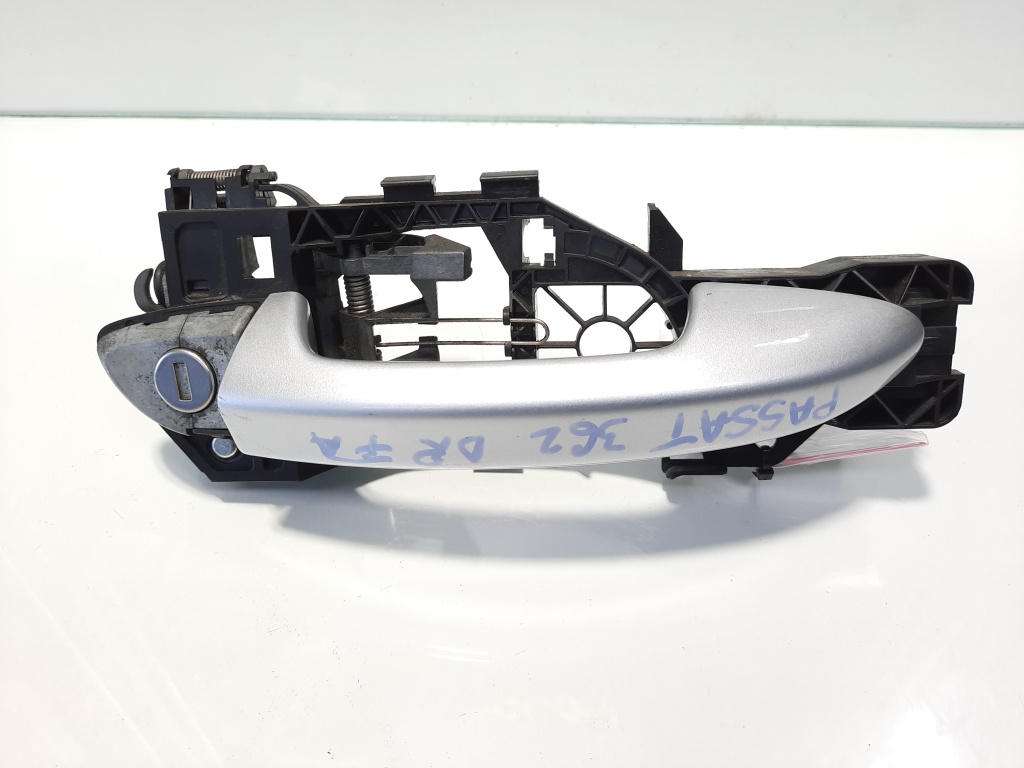Maner dreapta fata, cod 3C0837886H, Vw Passat Variant (365) (id:479319)
