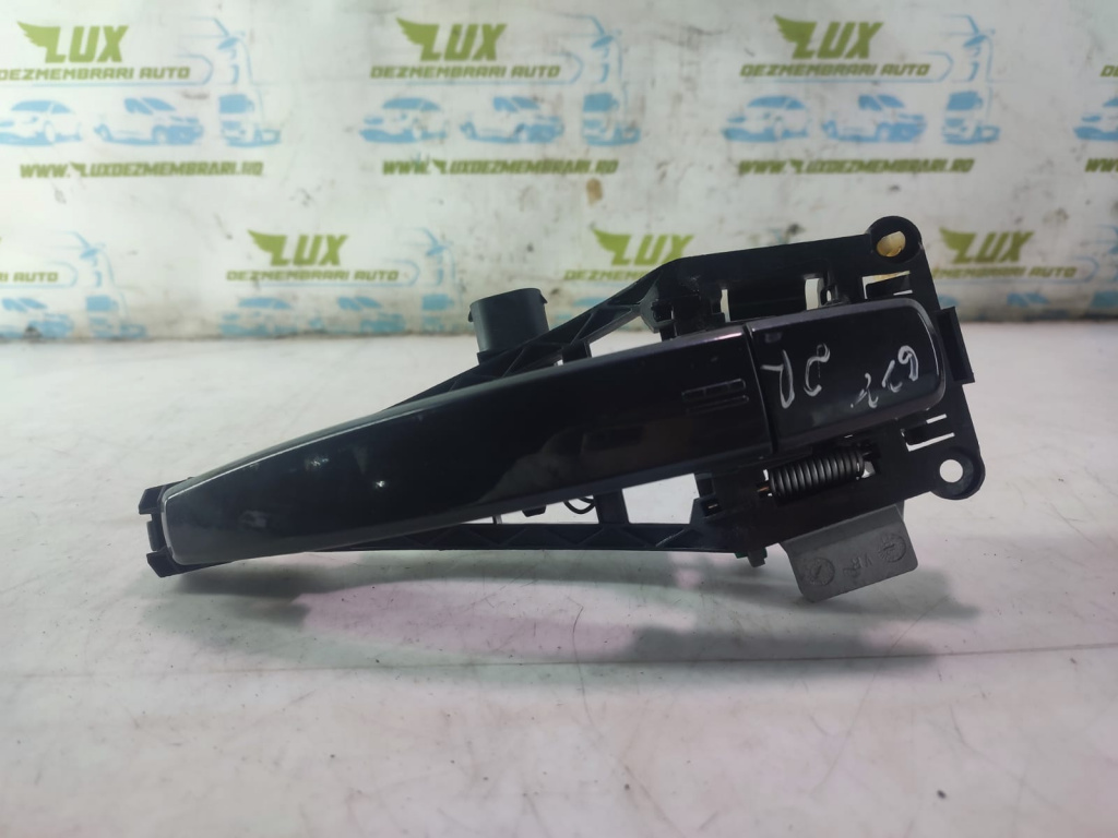 Maner exterior dreapta fata 13220755 Opel Zafira B [2005 - 2010] 1.9 cdti Z19DTH