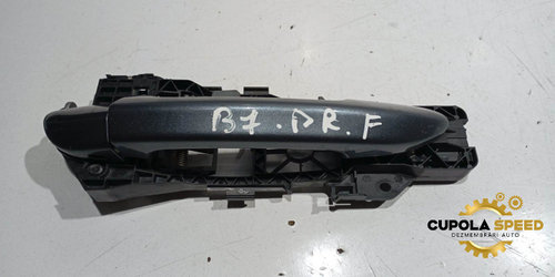 Maner exterior dreapta fata 3C0837886J Volkswagen VW Passat B7 [2010 - 2015]