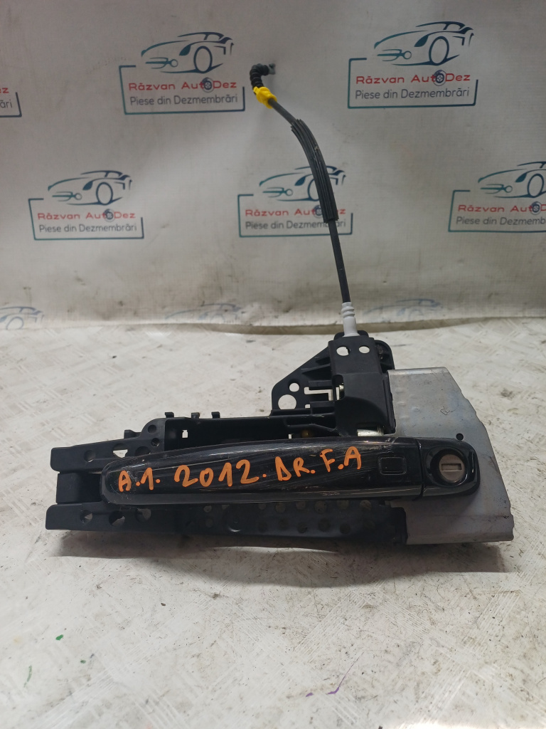 Maner exterior dreapta fata Audi A1 - Motorina 2012, -