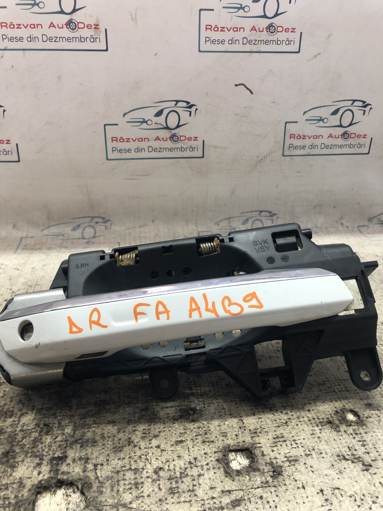 Maner exterior dreapta fata Audi A4 B9 2017